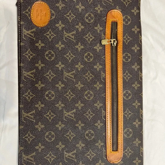 Louis Vuitton Dark Brown and Tan Monogram Laptop Bag/Portfolio - Picture 1 of 5